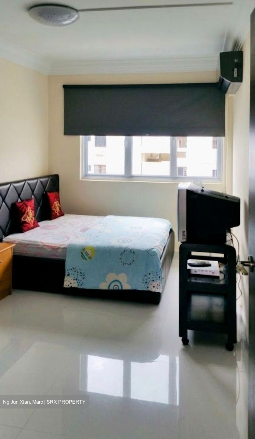 Blk 216 Yishun Street 21 (Yishun), HDB 4 Rooms #573594861